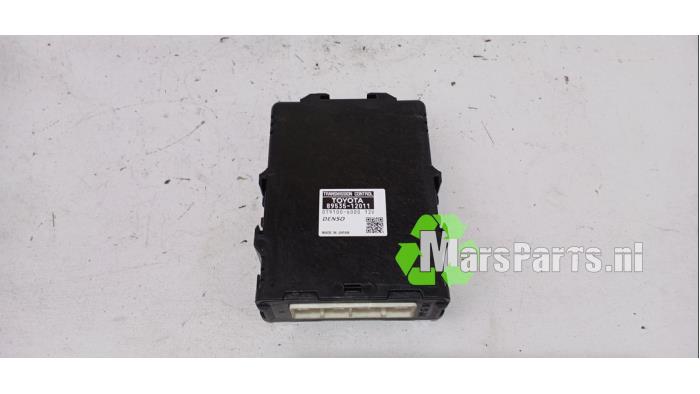 Dator, automatisk växellåda från en Toyota Auris Touring Sports (E18) 1.8 16V Hybrid 2014