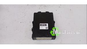 Begagnade Dator, automatisk växellåda Toyota Auris Touring Sports (E18) 1.8 16V Hybrid Pris € 50,00 Marginaltabell erbjuds av Autodemontagebedrijf De Mars