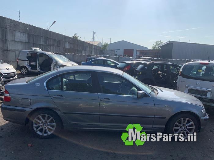 Stötdämparstång, höger fram från en BMW 3 serie (E46/4) 316i 16V 2003