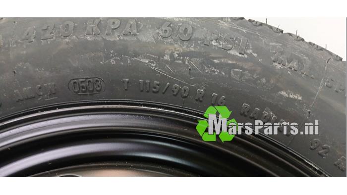 Reservhjul från en BMW 3 serie (E46/4) 316i 16V 2003