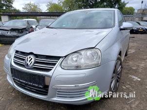 Begagnade Torkarmotor + mekanism Volkswagen Jetta III (1K2) 1.6 Pris € 50,00 Marginaltabell erbjuds av Autodemontagebedrijf De Mars