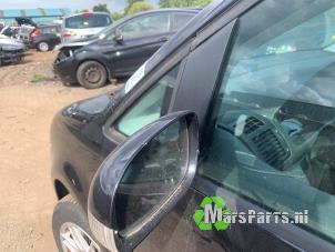 Używane Lusterko zewnetrzne lewe Volkswagen Touran (1T1/T2) 1.6 FSI 16V Cena € 35,00 Procedura marży oferowane przez Autodemontagebedrijf De Mars