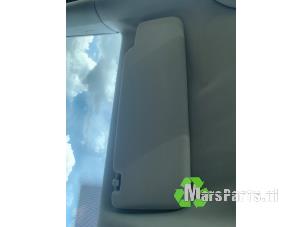 Używane Oslona przeciwsloneczna Volkswagen Touran (1T1/T2) 1.6 FSI 16V Cena € 30,00 Procedura marży oferowane przez Autodemontagebedrijf De Mars