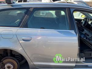 Gebruikte Portier 4Deurs rechts-achter Audi A6 (C6) 2.0 T FSI 16V Prijs € 95,00 Margeregeling aangeboden door Autodemontagebedrijf De Mars