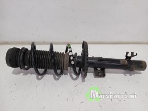 Gebruikte Schokdemper links-voor Volkswagen Up! (121) 1.0 12V 60 Prijs € 45,00 Margeregeling aangeboden door Autodemontagebedrijf De Mars