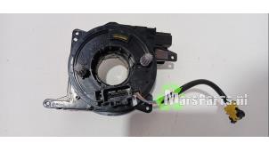 Używane Przewód spiralny poduszki powietrznej Ford Focus 3 Wagon 1.0 Ti-VCT EcoBoost 12V 100 Cena € 50,00 Procedura marży oferowane przez Autodemontagebedrijf De Mars