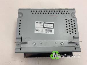 Używane Radioodtwarzacz CD Ford Focus 3 Wagon 1.0 Ti-VCT EcoBoost 12V 100 Cena € 65,00 Procedura marży oferowane przez Autodemontagebedrijf De Mars