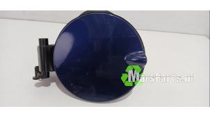 Używane Pokrywa wlewu paliwa Ford Focus 3 Wagon 1.0 Ti-VCT EcoBoost 12V 100 Cena € 45,00 Procedura marży oferowane przez Autodemontagebedrijf De Mars