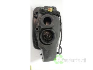 Używane Pokrywa wlewu paliwa Volkswagen Caddy Cargo V (SBA/SBH) 2.0 TDI BlueMotionTechnology Cena € 50,00 Procedura marży oferowane przez Autodemontagebedrijf De Mars