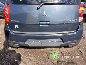Używane Zderzak tylny Mitsubishi Colt (Z2/Z3) 1.3 16V Cena € 40,00 Procedura marży oferowane przez Autodemontagebedrijf De Mars