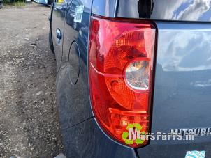 Używane Tylne swiatlo pozycyjne lewe Mitsubishi Colt (Z2/Z3) 1.3 16V Cena € 30,00 Procedura marży oferowane przez Autodemontagebedrijf De Mars