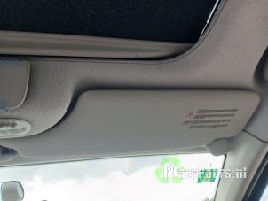 Używane Oslona przeciwsloneczna Renault Modus/Grand Modus (JP) 1.6 16V Cena € 30,00 Procedura marży oferowane przez Autodemontagebedrijf De Mars