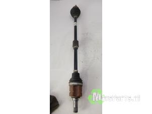 Begagnade Drivaxel, höger fram Opel Corsa E 1.3 CDTi 16V ecoFLEX Pris € 45,00 Marginaltabell erbjuds av Autodemontagebedrijf De Mars