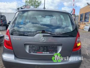 Begagnade Baklucka Mercedes A (W169) 1.5 A-160 Pris € 50,00 Marginaltabell erbjuds av Autodemontagebedrijf De Mars
