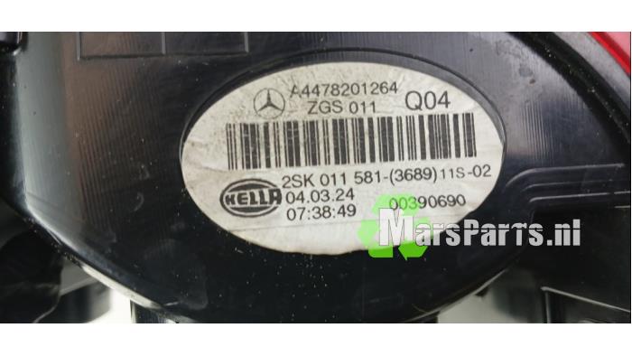 Baklykta, höger från en Mercedes-Benz Vito (447.6) 2.0 114 CDI 16V 2024