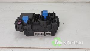 Używane Skrzynka bezpieczników Nissan Pixo (D31S) 1.0 12V Cena € 50,00 Procedura marży oferowane przez Autodemontagebedrijf De Mars