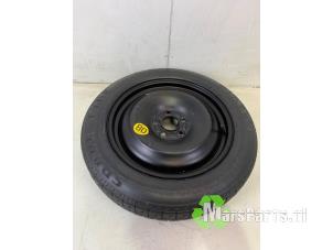 Używane Kolo zapasowe Ford Focus 2 1.6 16V Cena € 45,00 Procedura marży oferowane przez Autodemontagebedrijf De Mars