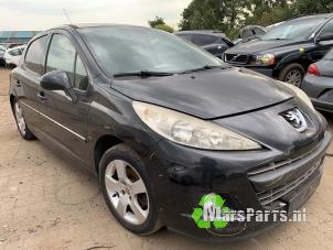 Begagnade Elektrisk bränslepump Peugeot 207/207+ (WA/WC/WM) 1.6 16V VTRi Pris € 40,00 Marginaltabell erbjuds av Autodemontagebedrijf De Mars