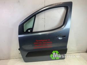 Używane Drzwi lewe wersja 2-drzwiowa Peugeot Partner (GC/GF/GG/GJ/GK) 1.6 HDI 75 Phase 1 Cena € 200,00 Procedura marży oferowane przez Autodemontagebedrijf De Mars