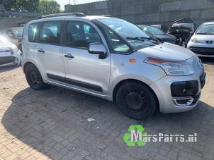 Używane Zacisk hamulcowy prawy tyl Citroen C3 Picasso (SH) 1.6 16V VTI 120 Cena € 50,00 Procedura marży oferowane przez Autodemontagebedrijf De Mars