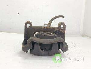 Używane Zacisk hamulcowy prawy tyl Fiat Talento 1.6 EcoJet BiTurbo 125 Cena € 50,00 Procedura marży oferowane przez Autodemontagebedrijf De Mars
