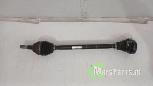 Begagnade Drivaxel, höger fram MG ZS EV 45 kWh Pris € 150,00 Marginaltabell erbjuds av Autodemontagebedrijf De Mars