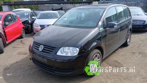 Używane Licznik kilometrów KM Volkswagen Touran (1T1/T2) 1.6 FSI 16V Cena € 40,00 Procedura marży oferowane przez Autodemontagebedrijf De Mars