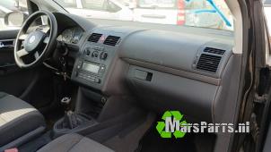 Używane Panel sterowania nagrzewnicy Volkswagen Touran (1T1/T2) 1.6 FSI 16V Cena € 40,00 Procedura marży oferowane przez Autodemontagebedrijf De Mars