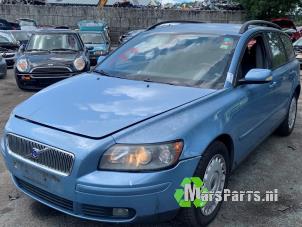 Begagnade Elektrisk bränslepump Volvo V50 (MW) 1.8 16V Pris € 50,00 Marginaltabell erbjuds av Autodemontagebedrijf De Mars
