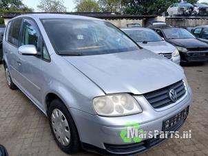 Używane Os napedowa lewy przód Volkswagen Touran (1T1/T2) 1.9 TDI 105 Euro 3 Cena € 40,00 Procedura marży oferowane przez Autodemontagebedrijf De Mars