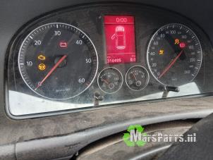 Używane Licznik kilometrów KM Volkswagen Touran (1T1/T2) 1.9 TDI 105 Euro 3 Cena € 40,00 Procedura marży oferowane przez Autodemontagebedrijf De Mars