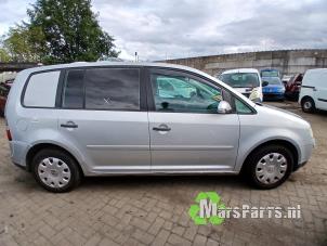 Używane Pokrywa wlewu paliwa Volkswagen Touran (1T1/T2) 1.9 TDI 105 Euro 3 Cena € 30,00 Procedura marży oferowane przez Autodemontagebedrijf De Mars