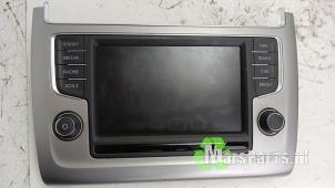 Begagnade Navigeringsdisplay Volkswagen Polo V (6R) 1.0 TSI 12V BlueMotion Pris € 200,00 Marginaltabell erbjuds av Autodemontagebedrijf De Mars