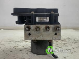 Begagnade ABS-pump Opel Corsa D 1.2 16V Pris € 400,00 Marginaltabell erbjuds av Autodemontagebedrijf De Mars