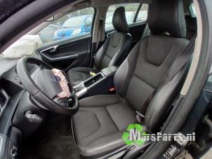 Gebruikte Bekleding Set (compleet) Volvo V60 I (FW/GW) 2.0 D4 16V Prijs € 250,00 Margeregeling aangeboden door Autodemontagebedrijf De Mars