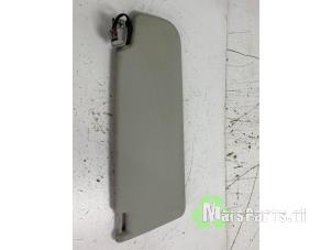 Używane Oslona przeciwsloneczna Volkswagen Polo V (6R) 1.2 TDI 12V BlueMotion Cena € 25,00 Procedura marży oferowane przez Autodemontagebedrijf De Mars