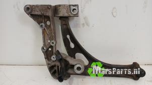 Używane Wahacz zawieszenia lewy przód Volkswagen Touran (1T1/T2) 1.6 FSI 16V Cena € 25,00 Procedura marży oferowane przez Autodemontagebedrijf De Mars