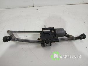 Używane Silnik i mechanizm wycieraczki Volkswagen Caddy IV 2.0 TDI 75 Cena € 45,00 Procedura marży oferowane przez Autodemontagebedrijf De Mars