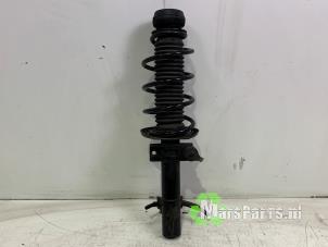 Gebruikte Voorpoot links Volkswagen Polo V (6R) 1.0 TSI 12V BlueMotion Prijs € 40,00 Margeregeling aangeboden door Autodemontagebedrijf De Mars