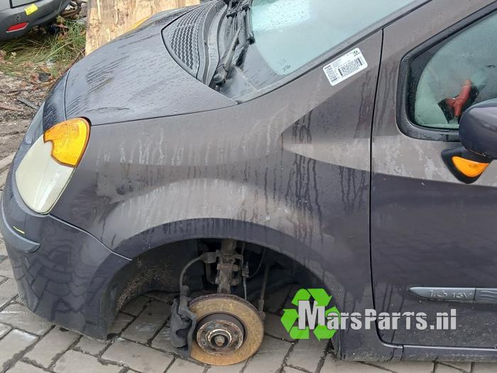 Ekran lewy przód z Renault Modus/Grand Modus (JP) 1.6 16V 2005