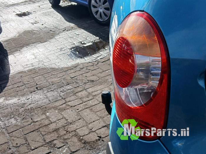 Tylne swiatlo pozycyjne prawe z Renault Modus/Grand Modus (JP) 1.2 16V 2005