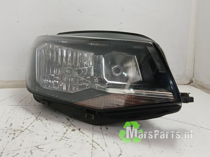 Reflektor prawy z Volkswagen Caddy IV 2.0 TDI 75 2018