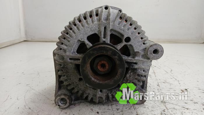 Dynamo från en BMW 5 serie Touring (E61) 530d 24V 2004