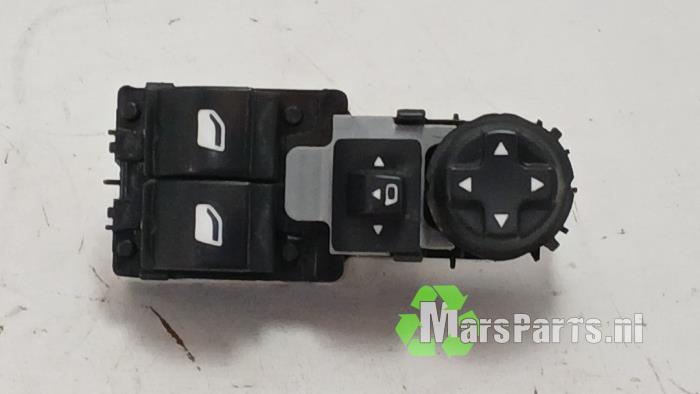 Przelacznik elektrycznej szyby z Peugeot Expert (V1/VA/VB/VE/VF/VT/VY) 2.0 Blue HDi 120 16V 2021