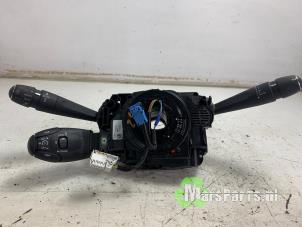 Używane Przelacznik Combi kolumny kierownicy Peugeot Expert (V1/VA/VB/VE/VF/VT/VY) 2.0 Blue HDi 120 16V Cena € 150,00 Procedura marży oferowane przez Autodemontagebedrijf De Mars