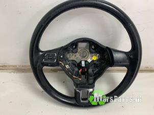 Używane Kierownica Volkswagen Polo V (6R) 1.2 TDI 12V BlueMotion Cena € 40,00 Procedura marży oferowane przez Autodemontagebedrijf De Mars