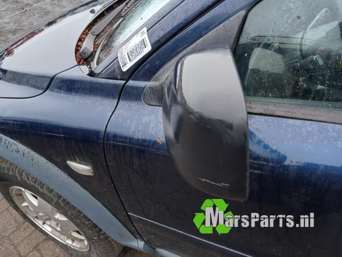 Skärmspegel, vänster från en Volvo XC70 (SZ) XC70 2.4 T 20V 2001