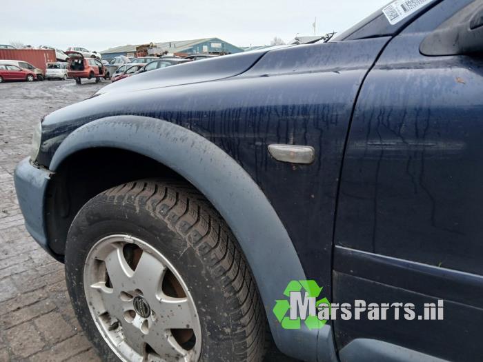 Framskärm, vänster från en Volvo XC70 (SZ) XC70 2.4 T 20V 2001