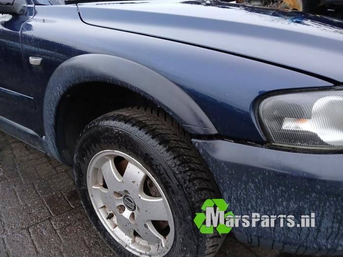 Framskärm, höger från en Volvo XC70 (SZ) XC70 2.4 T 20V 2001