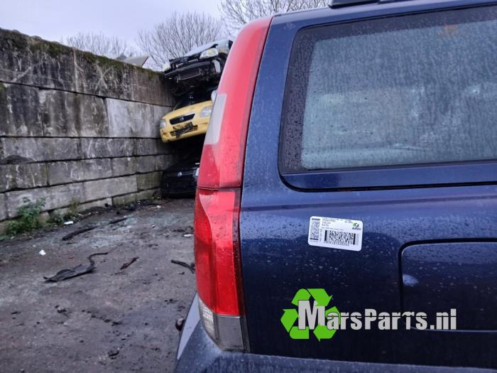 Baklykta, höger från en Volvo XC70 (SZ) XC70 2.4 T 20V 2001